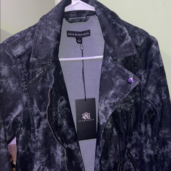Jacket - Picture 2 of 3